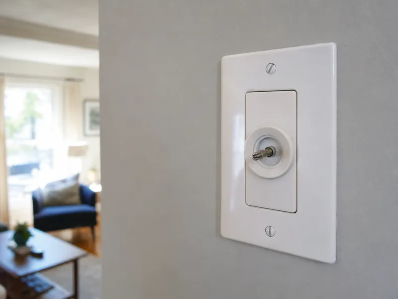 Dimmer switch malfunction