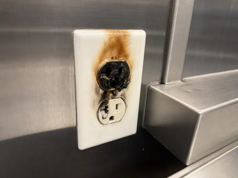 Dead outlets