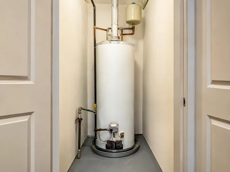 Gas tank water heater
