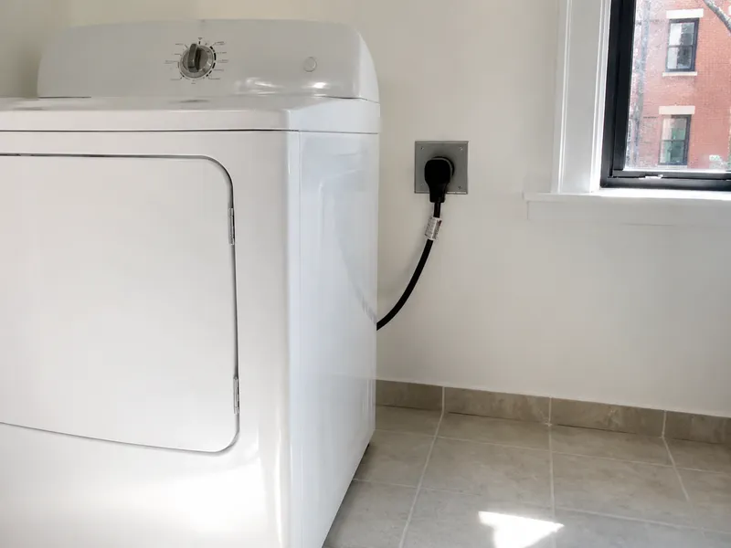 Electric dryer hookup
