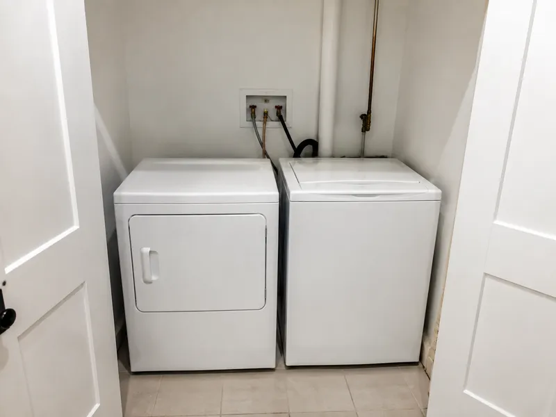Washer dryer in closet installation